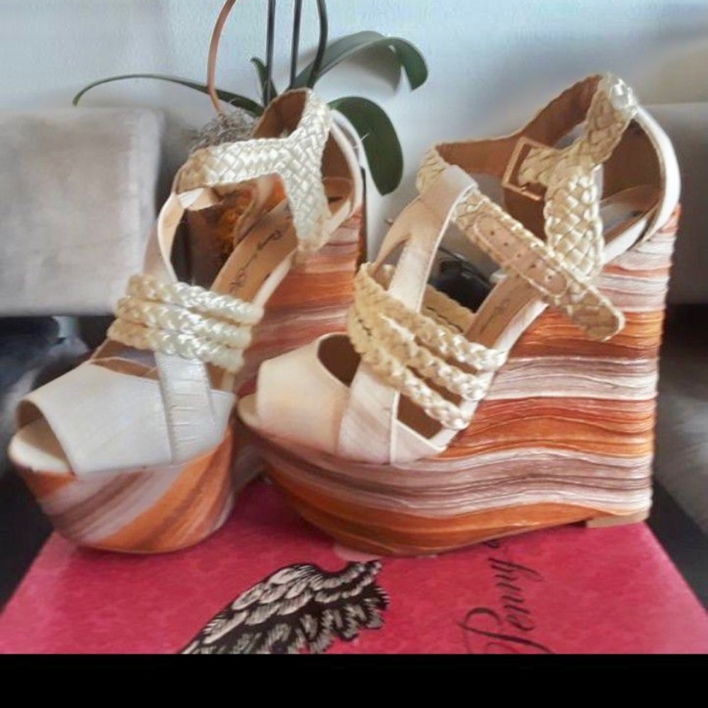 LIKE NEW Size 6 Journey Penny Loves Kenny Dunn